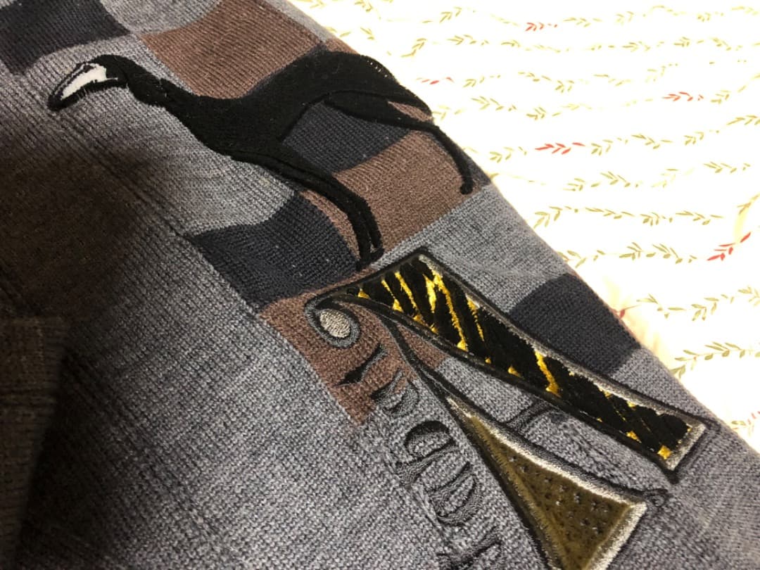 ゴルフにも アダバットセーター IV ダークグレー ベロア刺繍 Lサイズ未使用