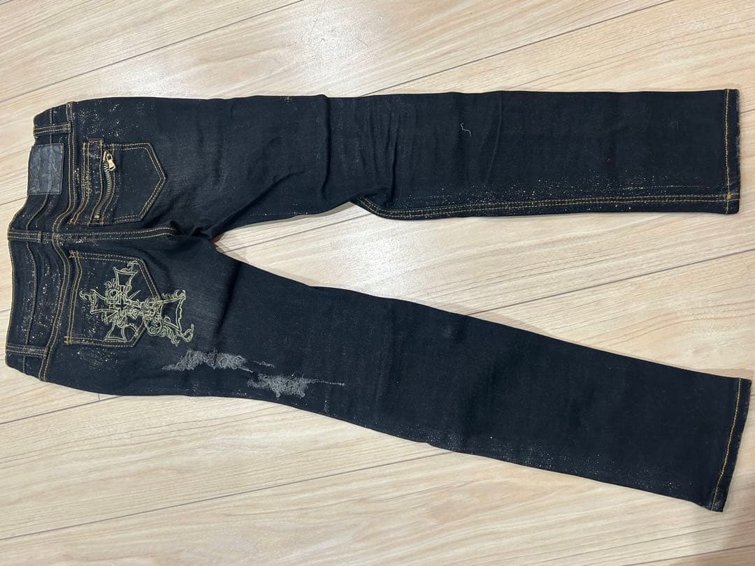 ブラック スキニーデニム ダメージ加工