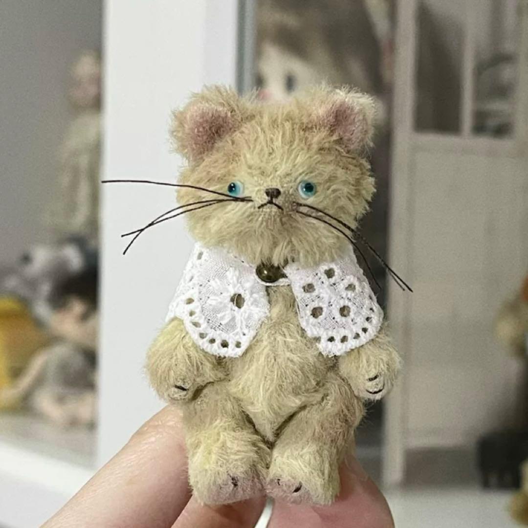 大人しい仔猫 ねこ ハンドメイド 海外作家様 ぬいぐるみ ミニチュア テディベア