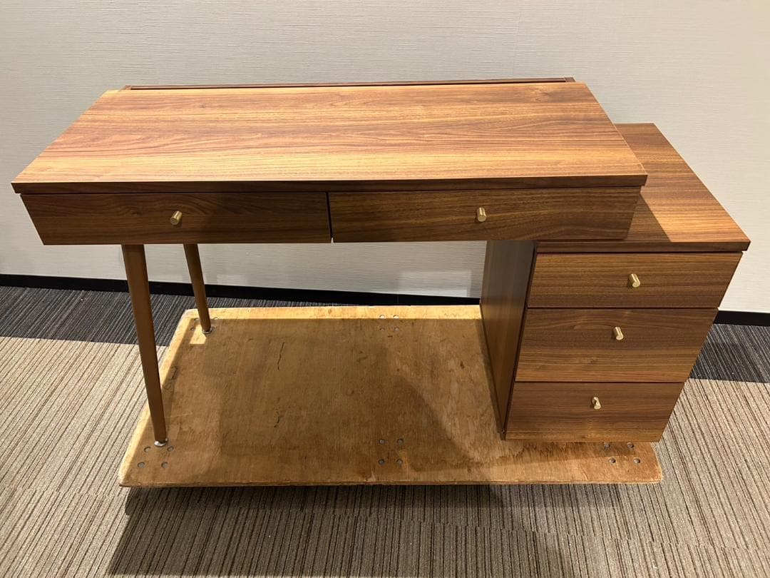 【りんご】展示品・未使用品 サイドチェスト付きドレッサーデスク ミラー無し