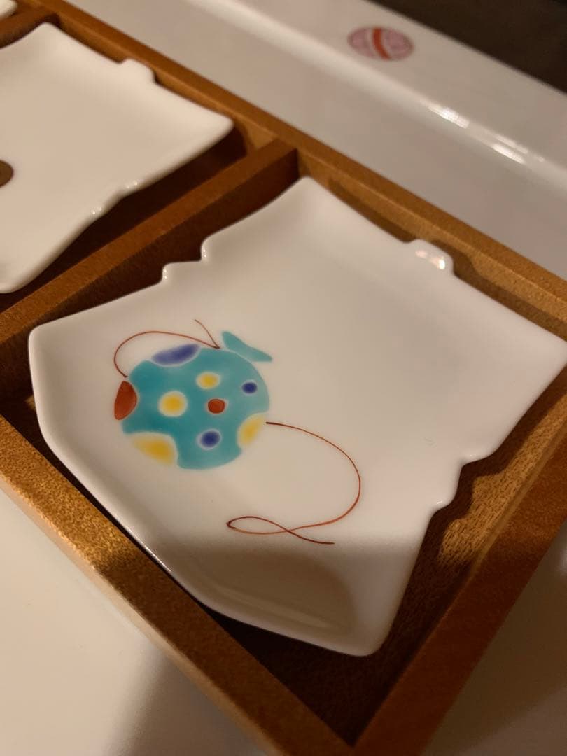 畑萬陶芸 着物皿 豆皿 小皿 雛祭り 犬筥 張り子犬 鯛 めで鯛 七五三 お正月