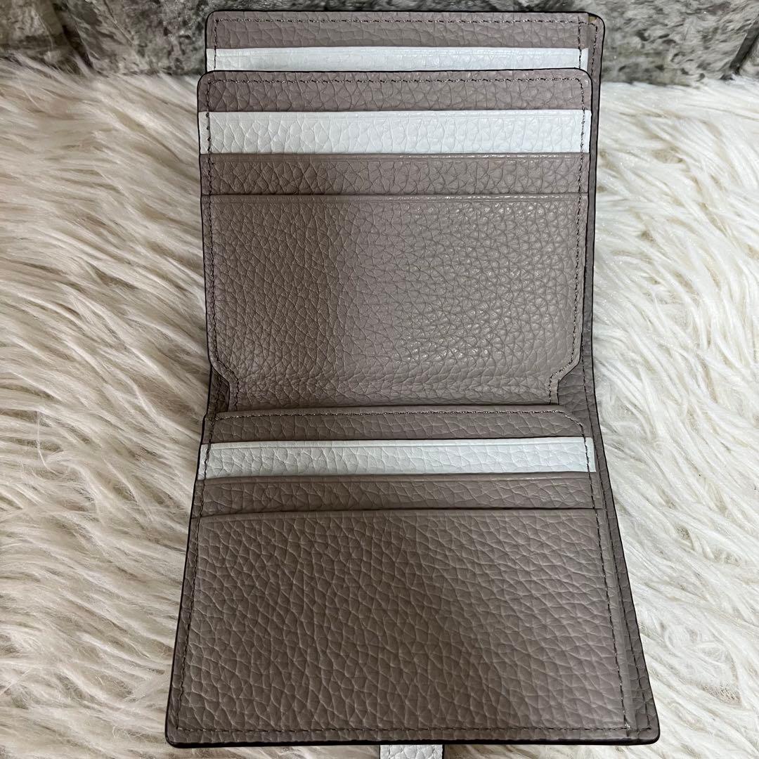 【新品未使用】ペレボルサ　4781 レネット　二つ折りカードケース　二つ折り財布