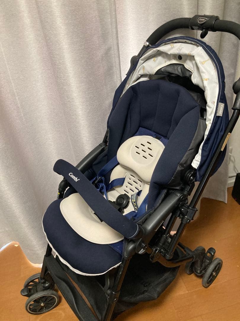 専用　美品Combiスゴカル 4キャスコンパクトエッグショックアニマル