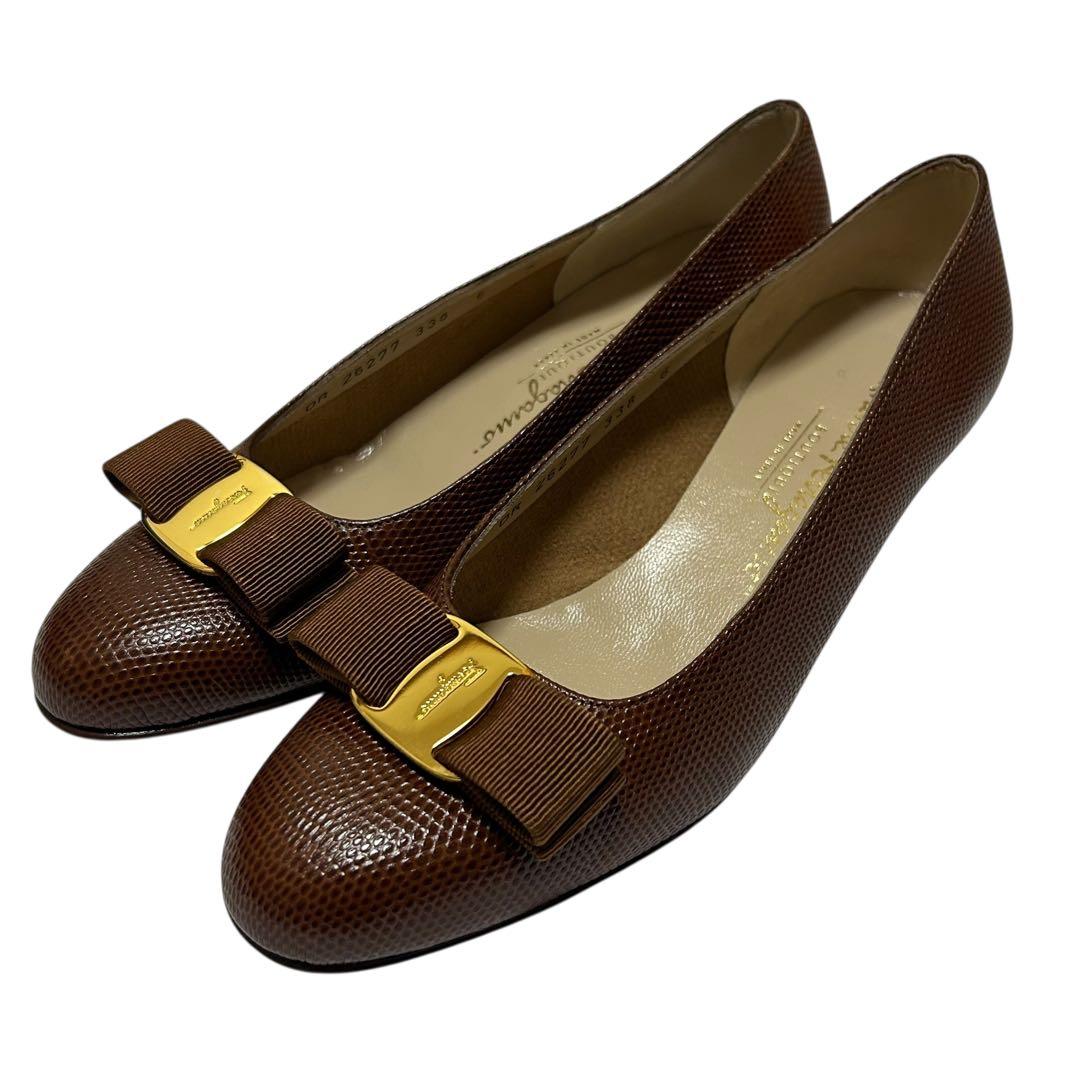 新品未使用 Salvatore Ferragamo パンプス　リザード　ヴァラ