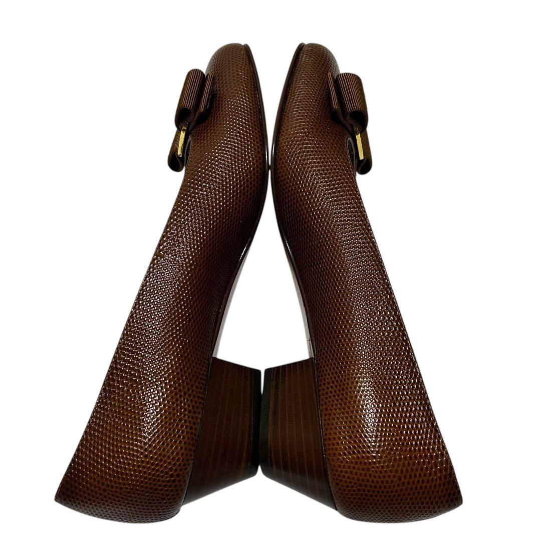 新品未使用 Salvatore Ferragamo パンプス　リザード　ヴァラ