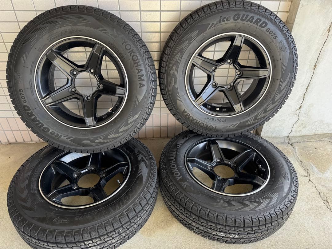 jb74 ジムニーシエラ　ジムニーノマド　スタッドレスタイヤ ホイール付き　4本
