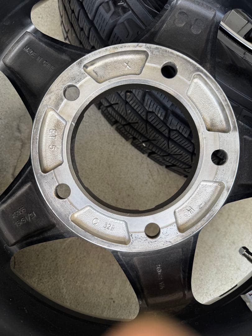 jb74 ジムニーシエラ　ジムニーノマド　スタッドレスタイヤ ホイール付き　4本