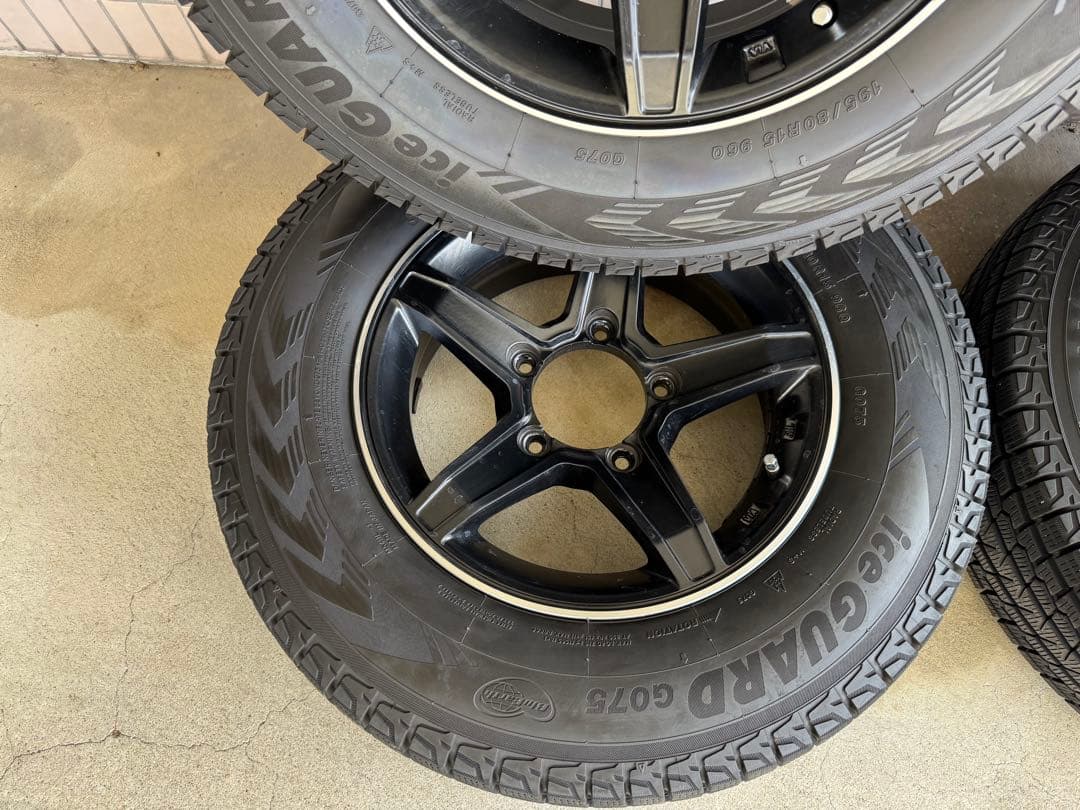 jb74 ジムニーシエラ　ジムニーノマド　スタッドレスタイヤ ホイール付き　4本