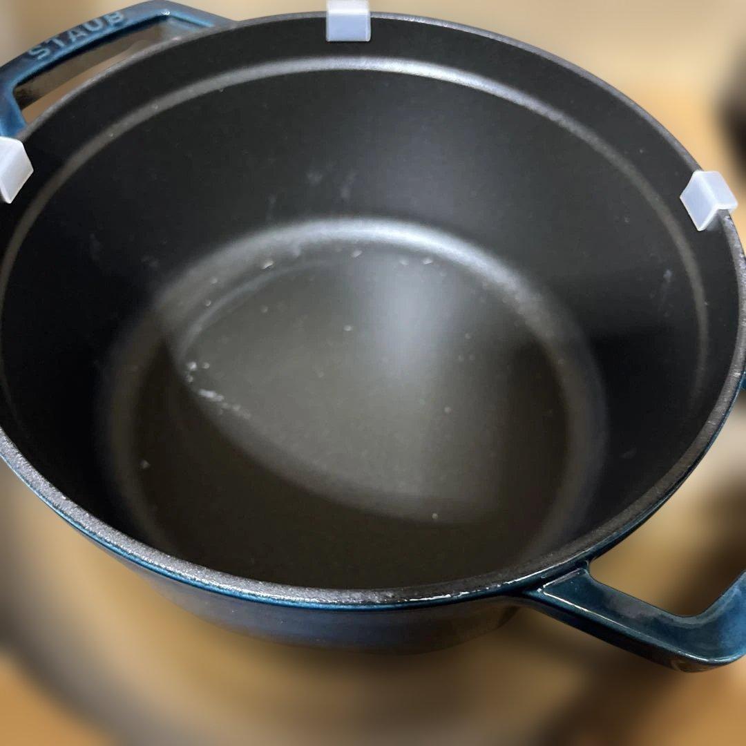 staub 両手鍋 ルースターココット　チェリー　24CM