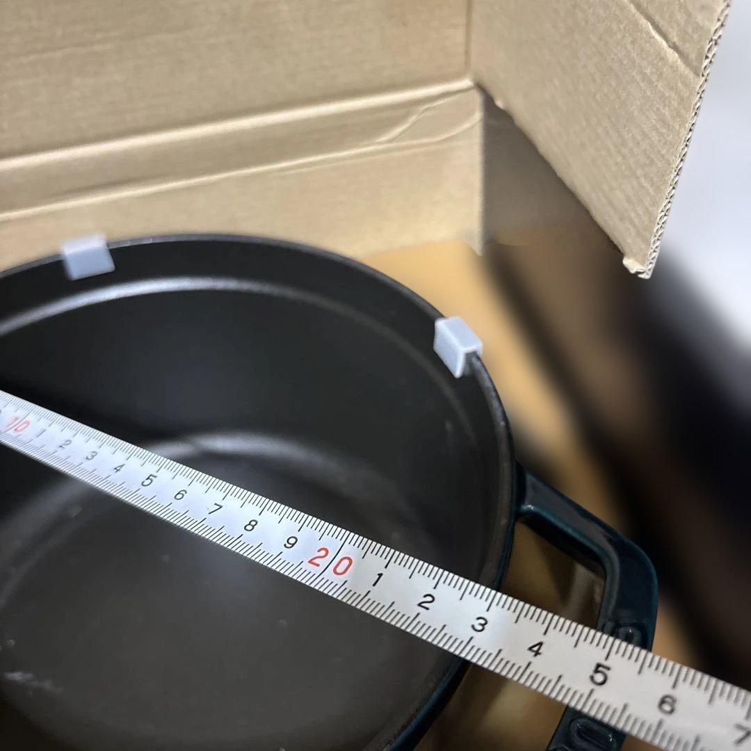 staub 両手鍋 ルースターココット　チェリー　24CM