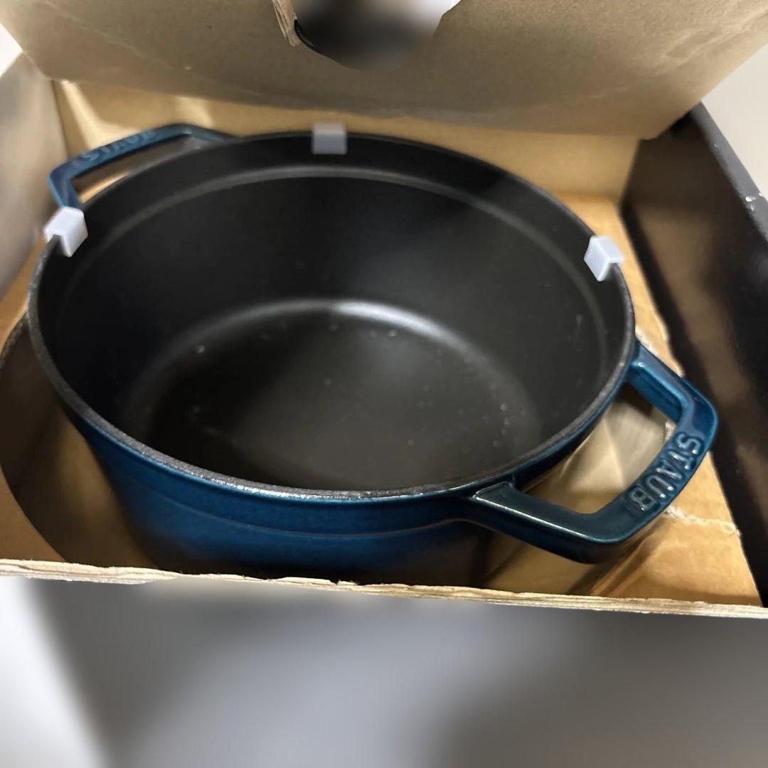 staub 両手鍋 ルースターココット　チェリー　24CM