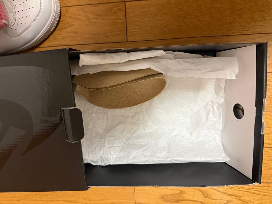 Supreme×Nike Air Force 1 ホワイト ピンクロープ