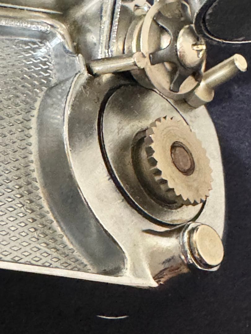 RIVAL のヴィンテージ缶とボトルオープナー