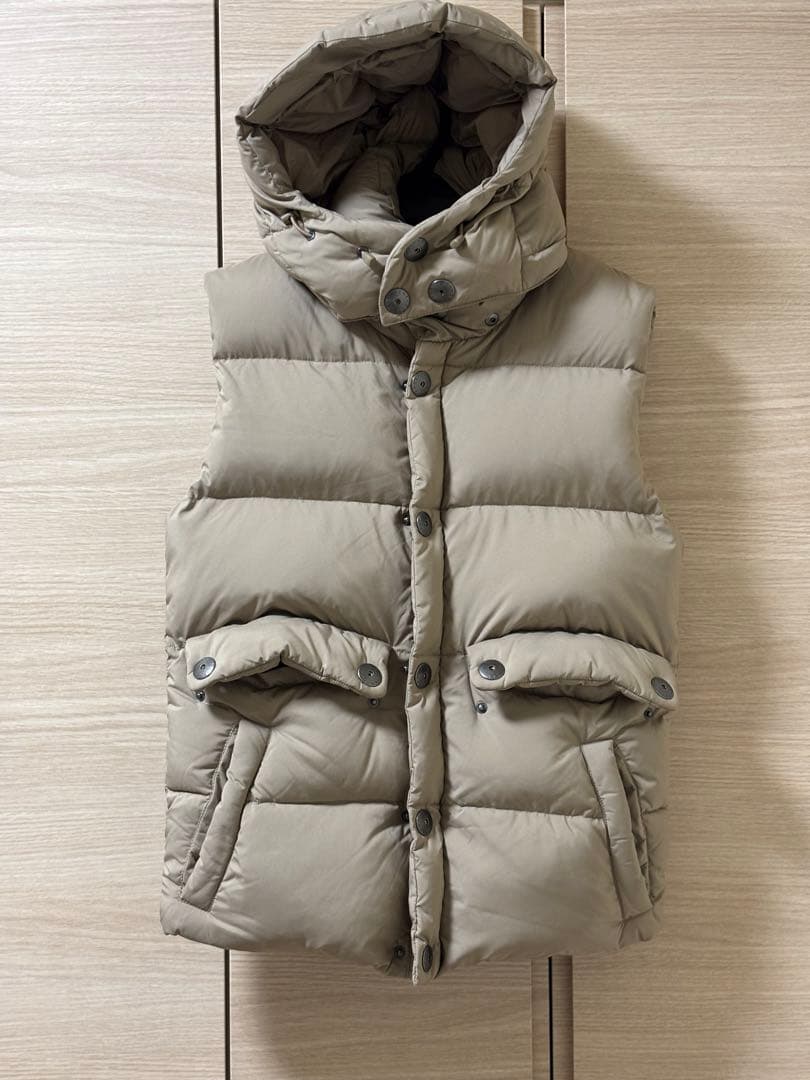 【美品】キャメル色　ピレネックス ダウンベスト