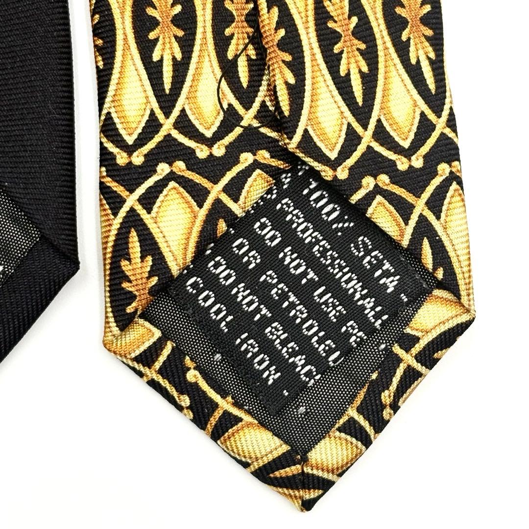 【超美品】ヴェルサーチ ネクタイ ブラック ゴールド メデューサ柄 シルク 伊製