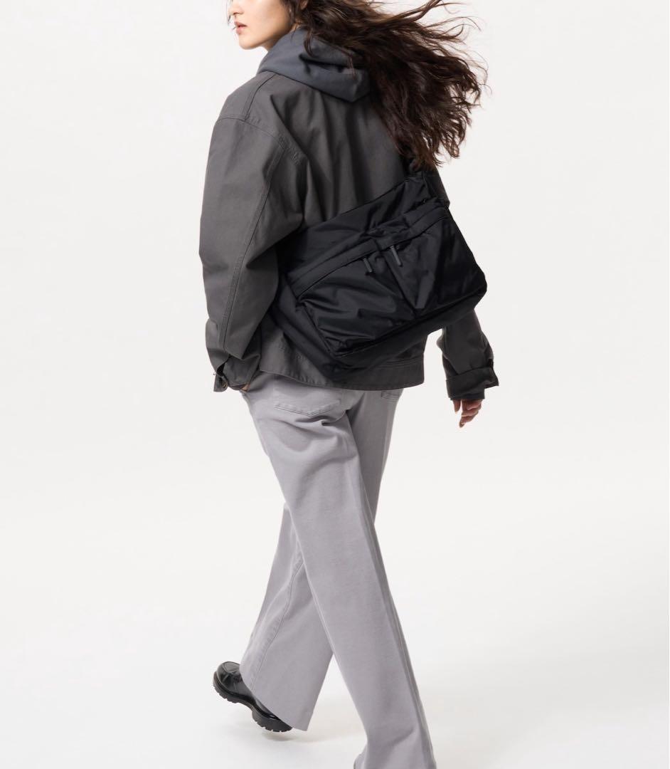 大きなポケットのショルダーバッグ　ミナペルホネン　mina perhonen