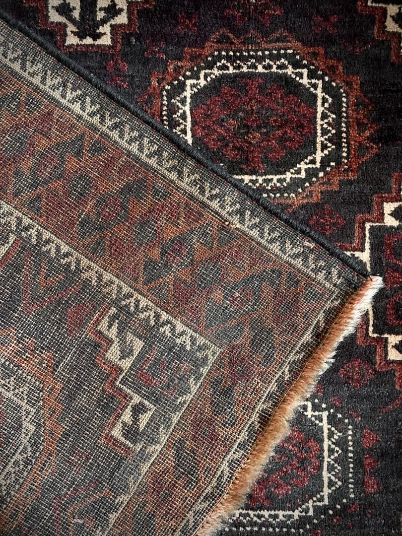 トライバルラグ　ヴィンテージラグ　ペルシャ絨毯　バルーチ族　プリミティブアート