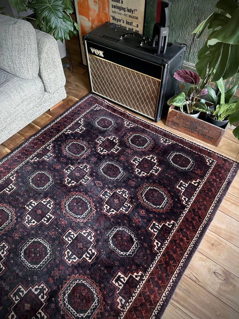 トライバルラグ　ヴィンテージラグ　ペルシャ絨毯　バルーチ族　プリミティブアート