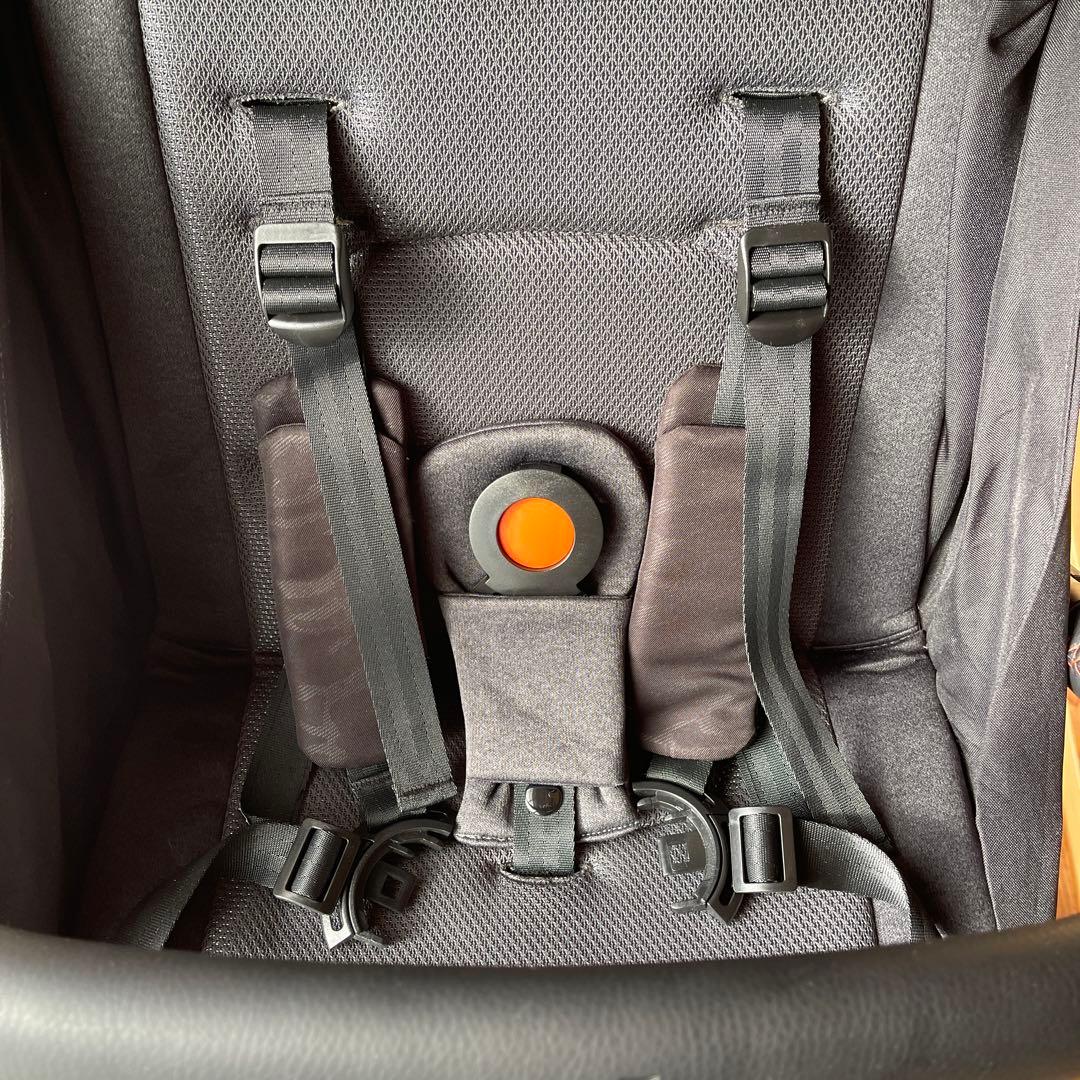 トムス　ベビーカー