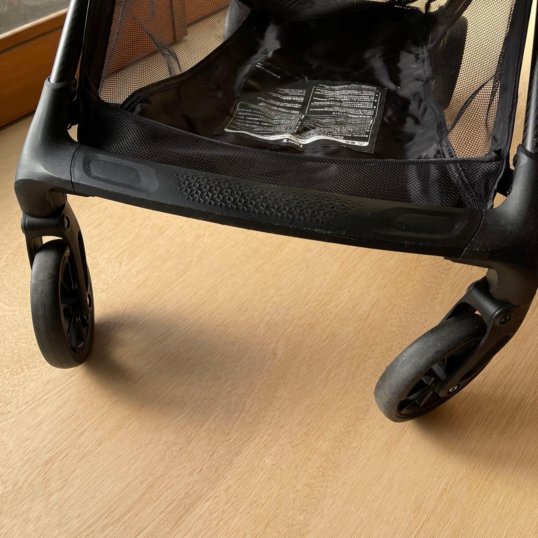 トムス　ベビーカー