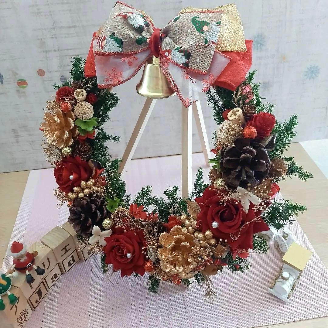 No127 どぉーんと大きめ❤︎赤バラと木の実のキラキラクリスマスリース