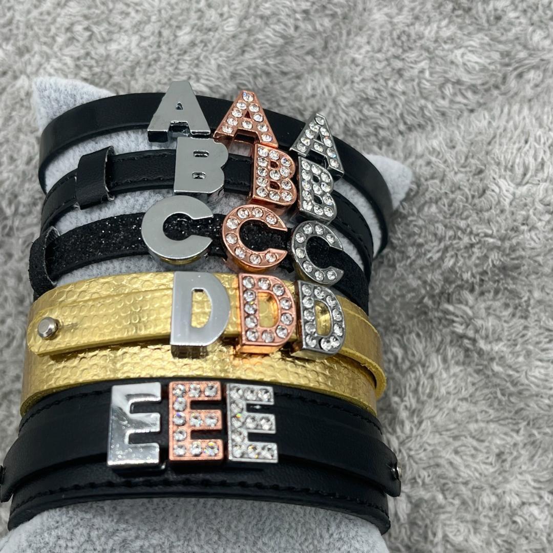 man　ネームタグキーホルダー　イニシャル　深澤辰哉　キーリング　推し