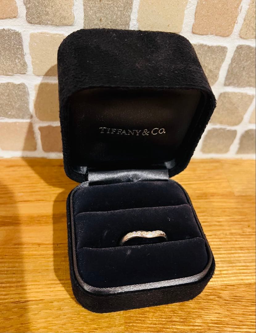 ティファニーカーブドバンドリング　ダイヤ9P 12.5 号