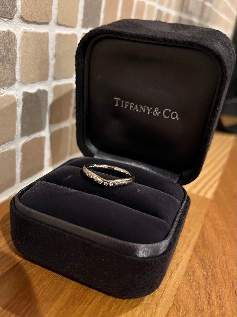 ティファニーカーブドバンドリング　ダイヤ9P 12.5 号