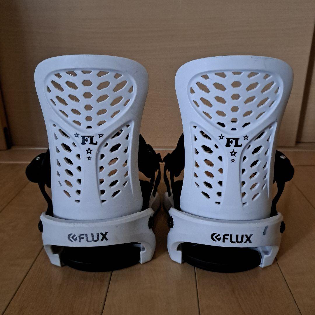 FLUX キッズ スノーボードビンディング XS ホワイト