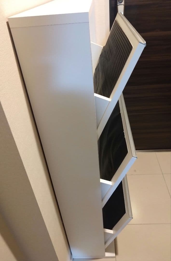 静かに閉まる薄型フラップシューズボックス シングル3段