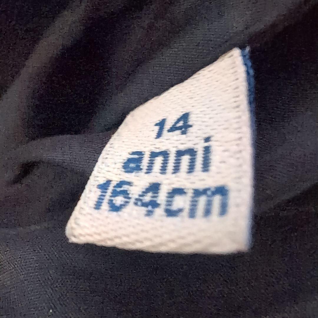 モンクレールジュニアダウンコートフード付き