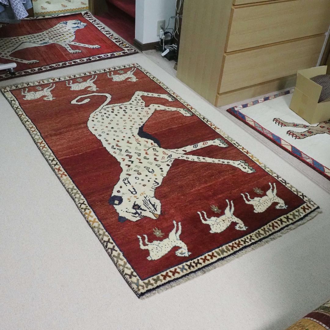 オールド・ギャッベ（ライオンと子鹿）ゾランヴァリ製　1.73×0.96ｍ