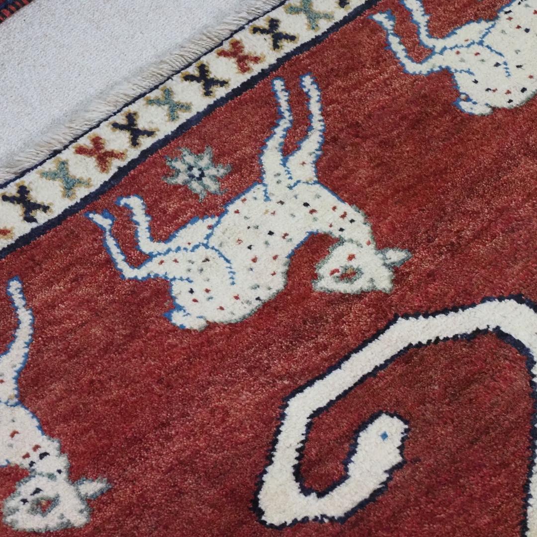 オールド・ギャッベ（ライオンと子鹿）ゾランヴァリ製　1.73×0.96ｍ