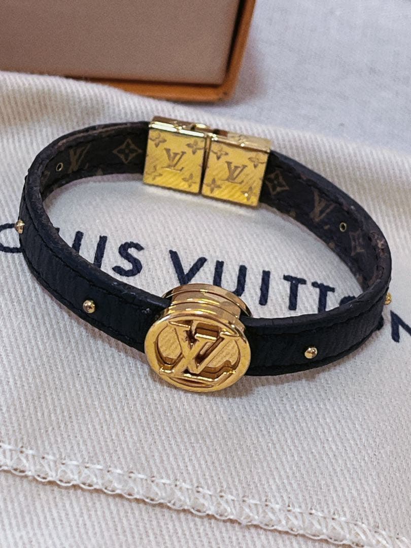 ルイヴィトン モノグラム サークルLV リバーシブル ブレスレット