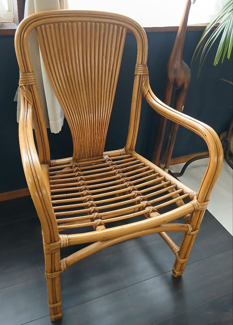 曲線美！ラタン ダイニングアームチェア 北欧スタイル