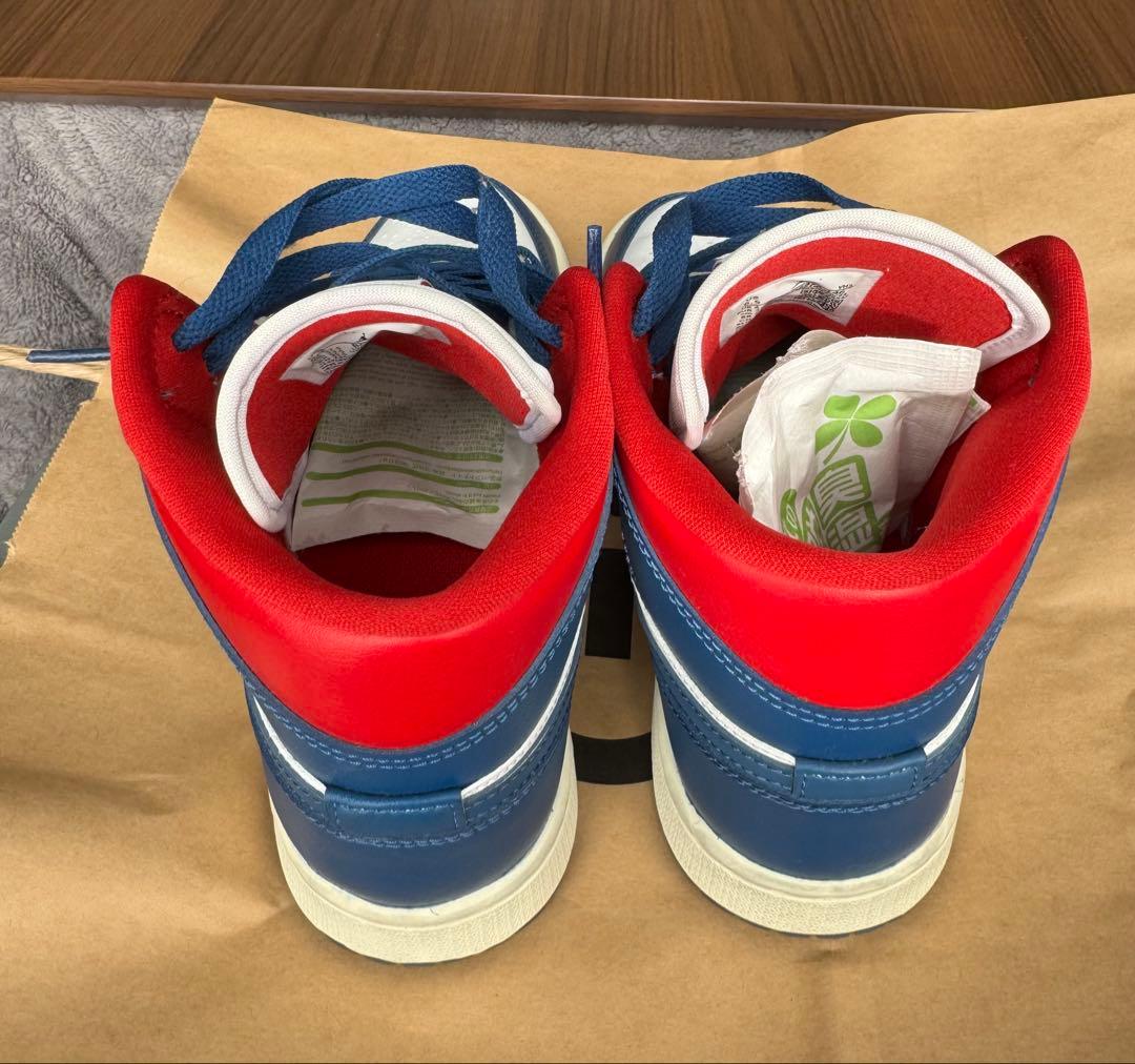 NIKE エアジョーダン1