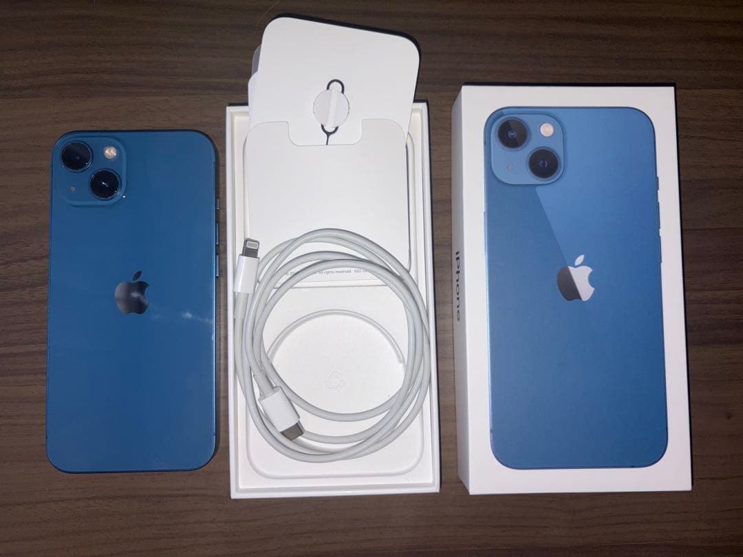 モ*イ様 iPhone13 ブルー 256GB SIMフリー バッテリー95%