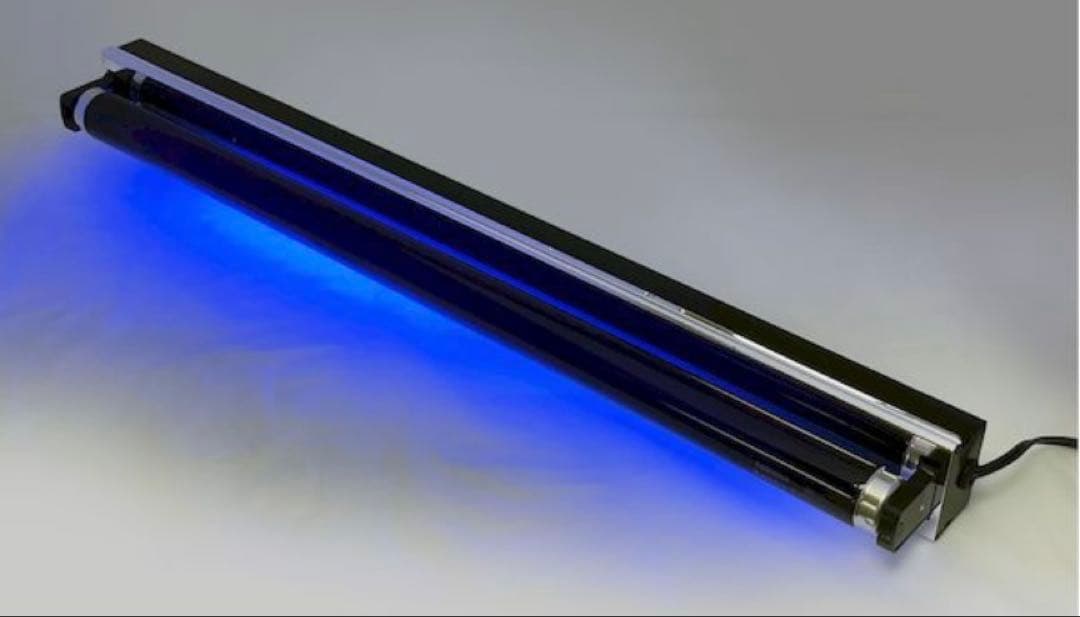 中古品。朝日電器（株）　TOSHIBA ブラックライト50Hz