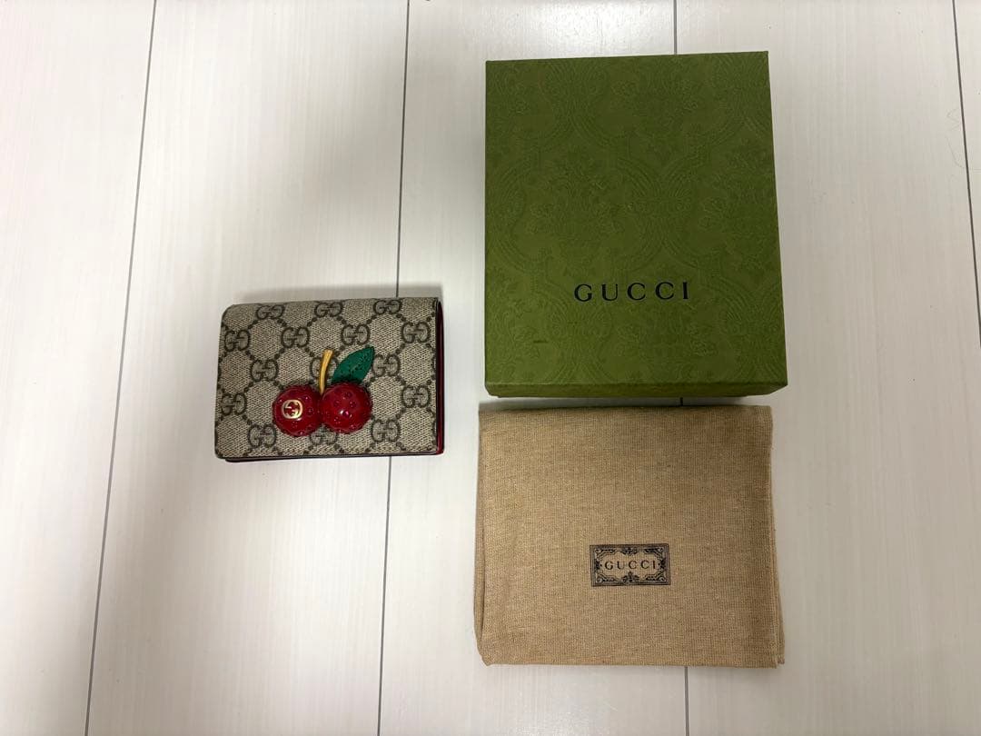 GUCCI 財布 GG チェリー