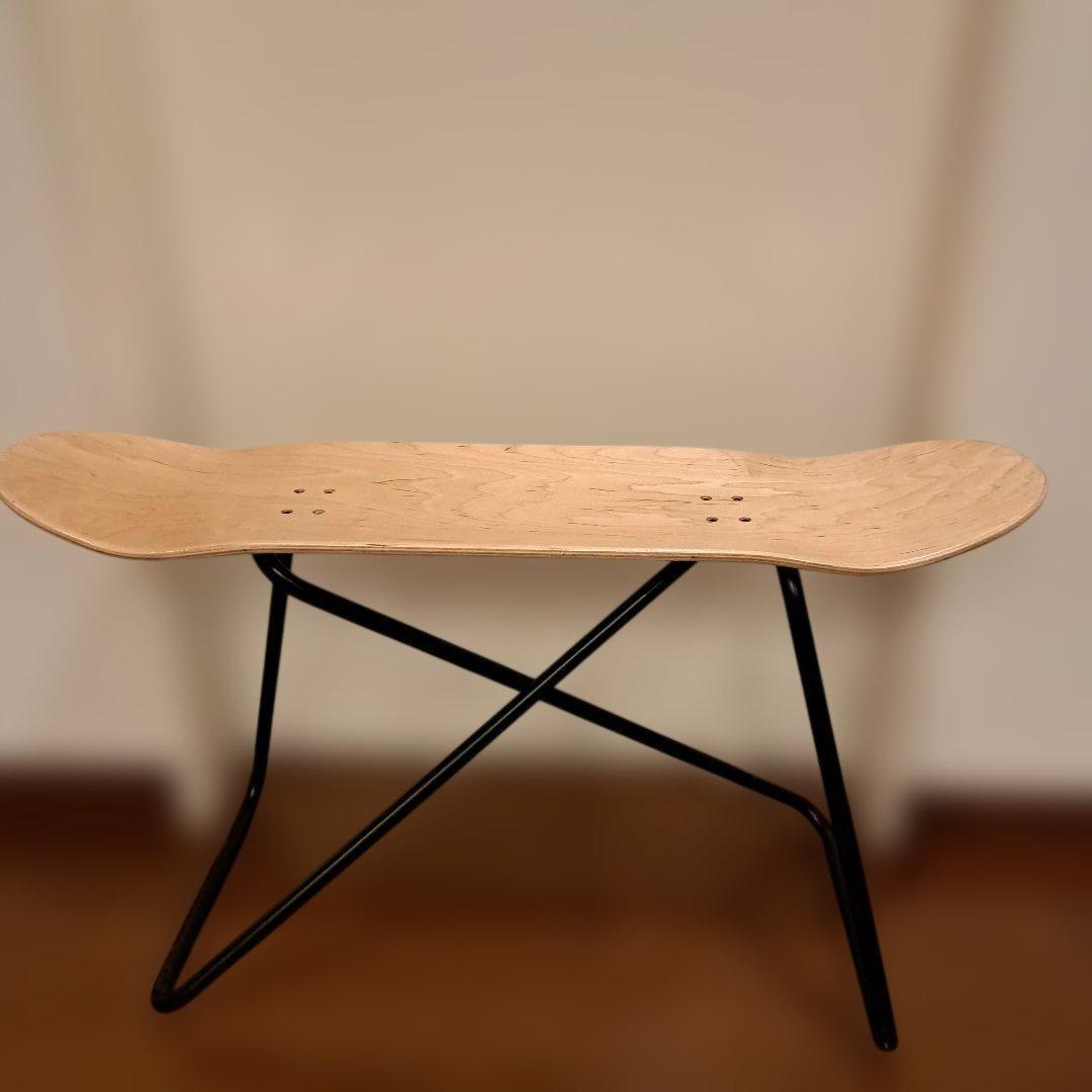 スケボーインテリア机