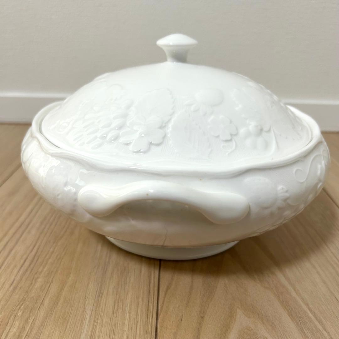 ウェッジウッド ストロベリー＆バイン スープチューリン カバードベジタブル