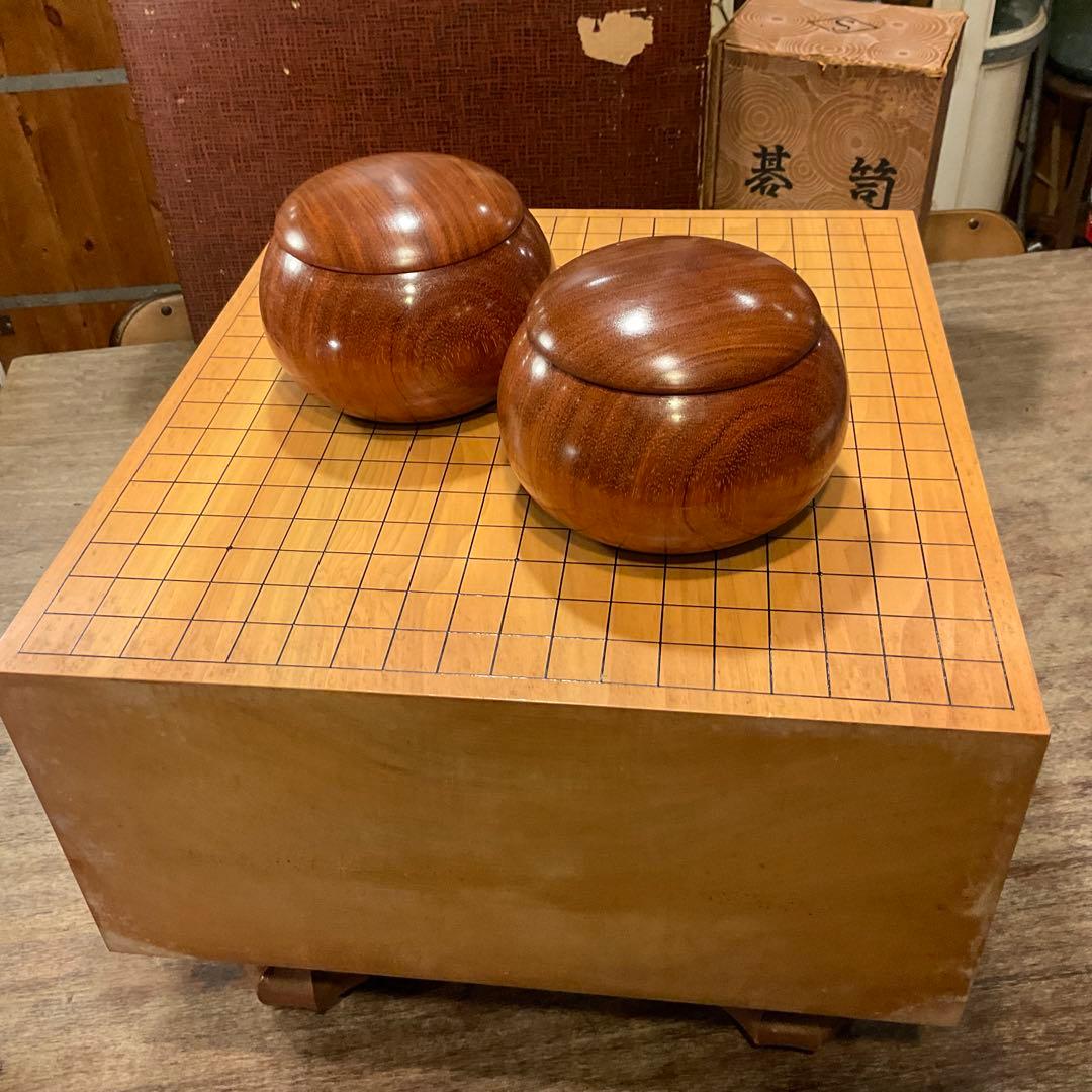 美品！囲碁セット【高級碁盤、碁石36号、特大碁笥】脚付 蛤 那智黒 碁盤 ヘソ付