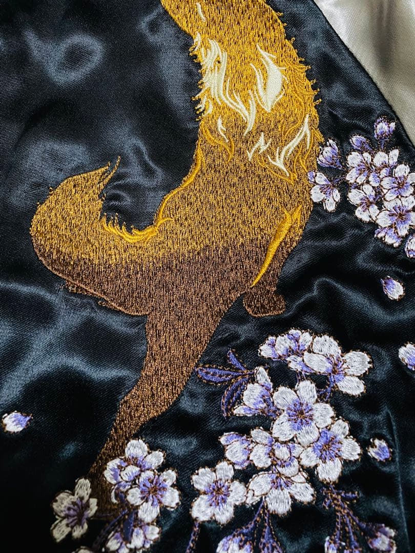 絡繰魂 美品 ２面用 狼月 日本限定版 スカジャン レーヨン unisex