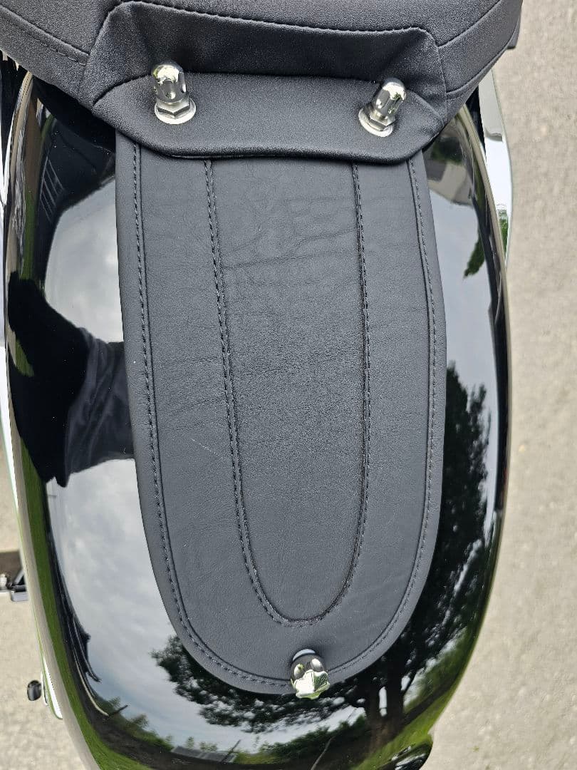 ブレイクアウト　ソフテイル　TRIJYA トライジャ　リアフェンダーカバー