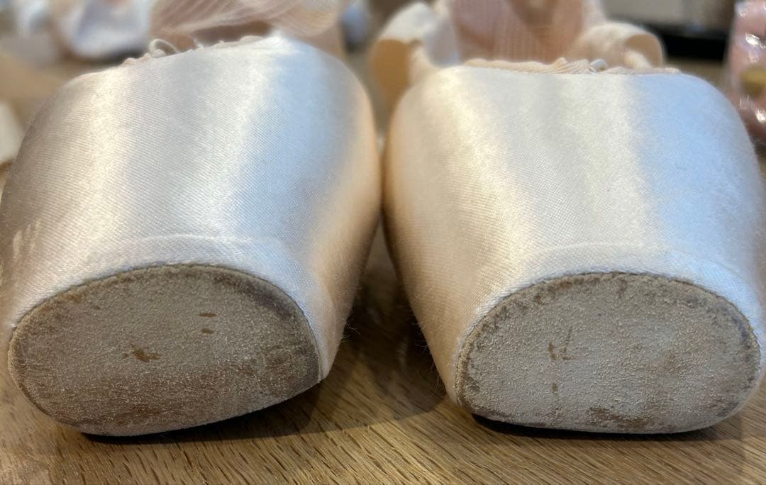 グリシコ トゥシューズ リボン付き