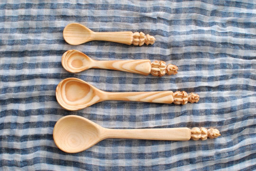 SK3 新品未使用　シベリア杉スプーン アナスタシア 熊　シベリア五葉松　木製