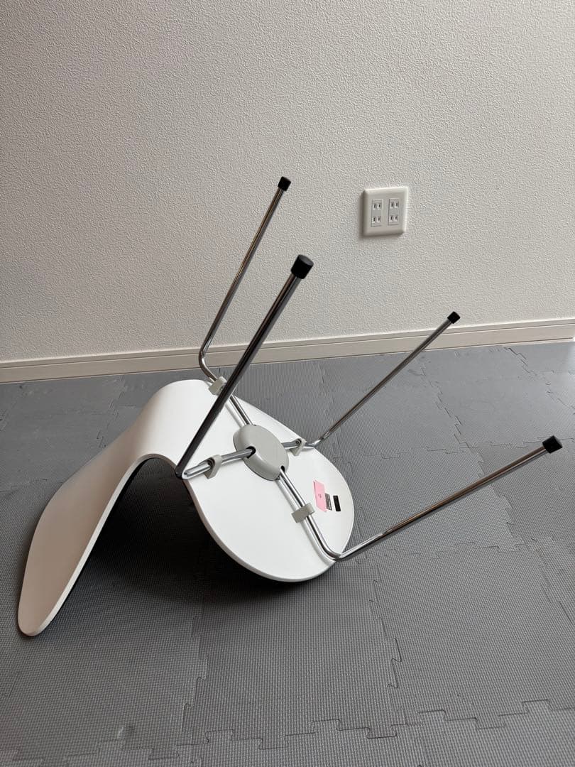 ④ UNA　フリッツハンセン・セブンチェア（1脚の価格です）