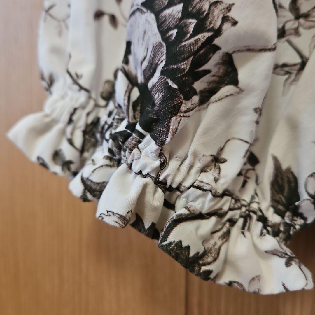 新品未使用　ERDEM フラワープリント 半袖トップス　パフスリーブ