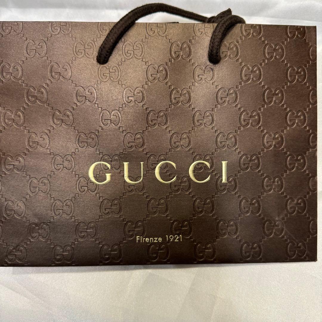 GUCCI インターロッキング　ピアス