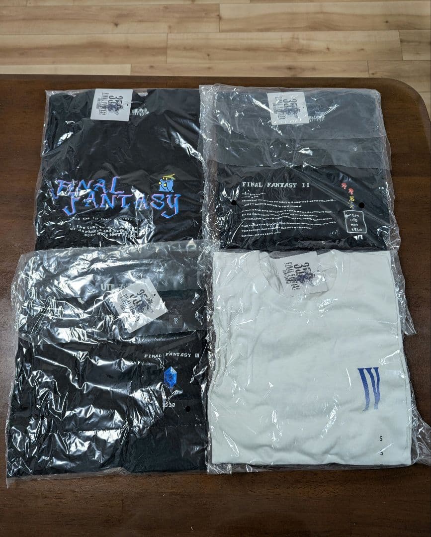 FFxユニクロ｜FF35th記念 ユニクロコラボTシャツ限定BOX